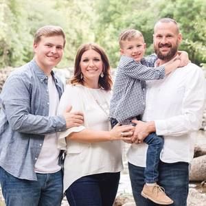 Meet your Posher, Courtney